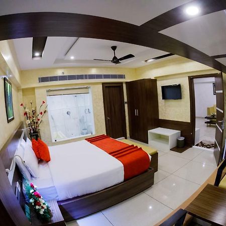 Hotel The Renai Cochin Kochi Exterior foto