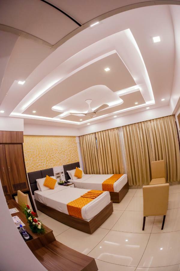 Hotel The Renai Cochin Kochi Exterior foto