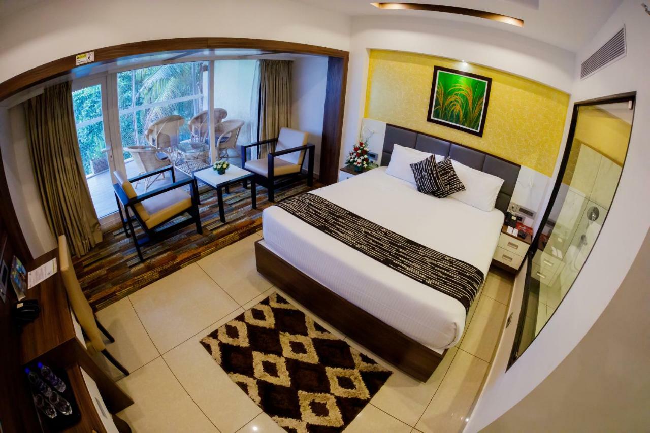 Hotel The Renai Cochin Kochi Exterior foto