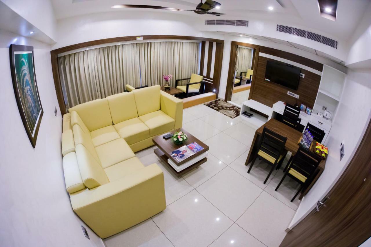 Hotel The Renai Cochin Kochi Exterior foto