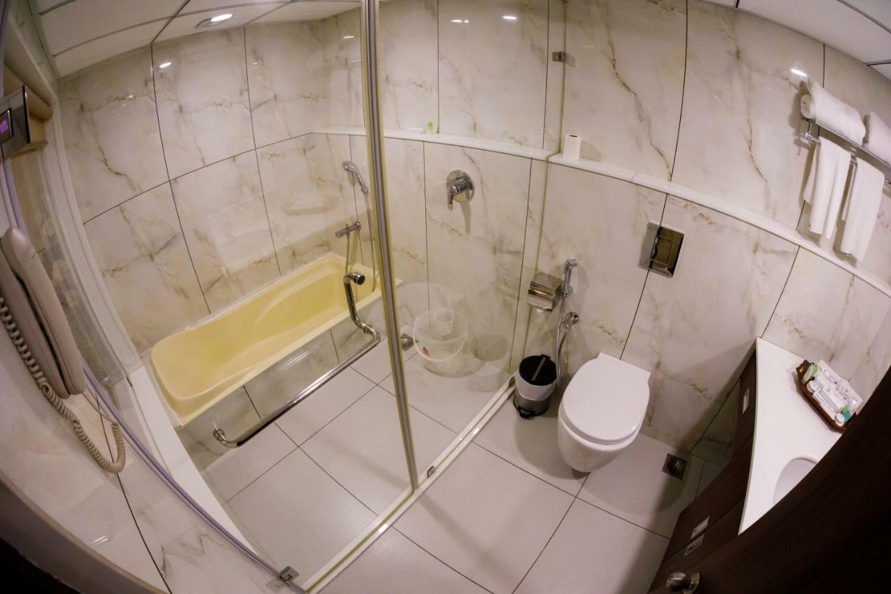 Hotel The Renai Cochin Kochi Exterior foto